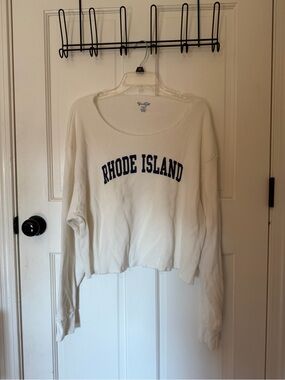 Brandy MelvilleRhode Island White Cropped Thermal Sweatshirt with Navy Lettering